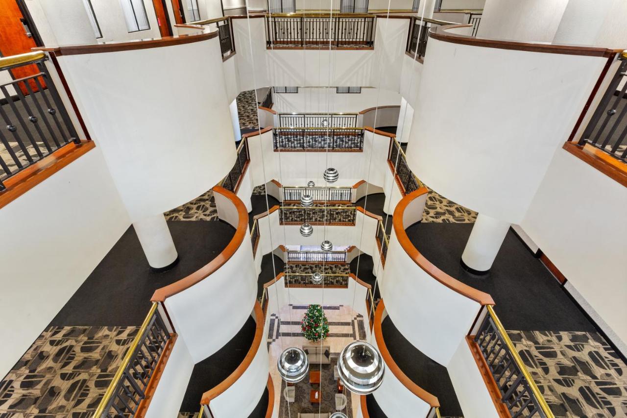 Hotel Wyndham Garden Baronne Plaza à La Nouvelle-Orléans Extérieur photo