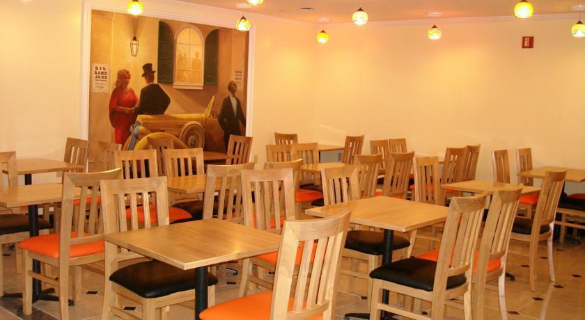Hotel Wyndham Garden Baronne Plaza à La Nouvelle-Orléans Extérieur photo